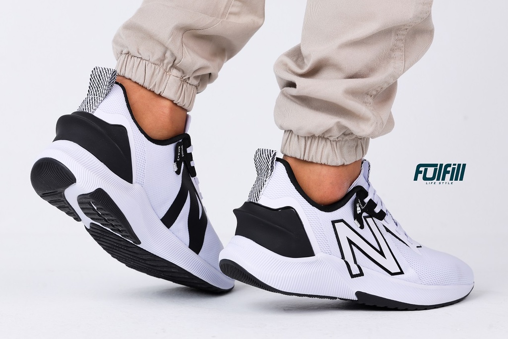 New Balance FuelCell RC Elite White Black | FulFill